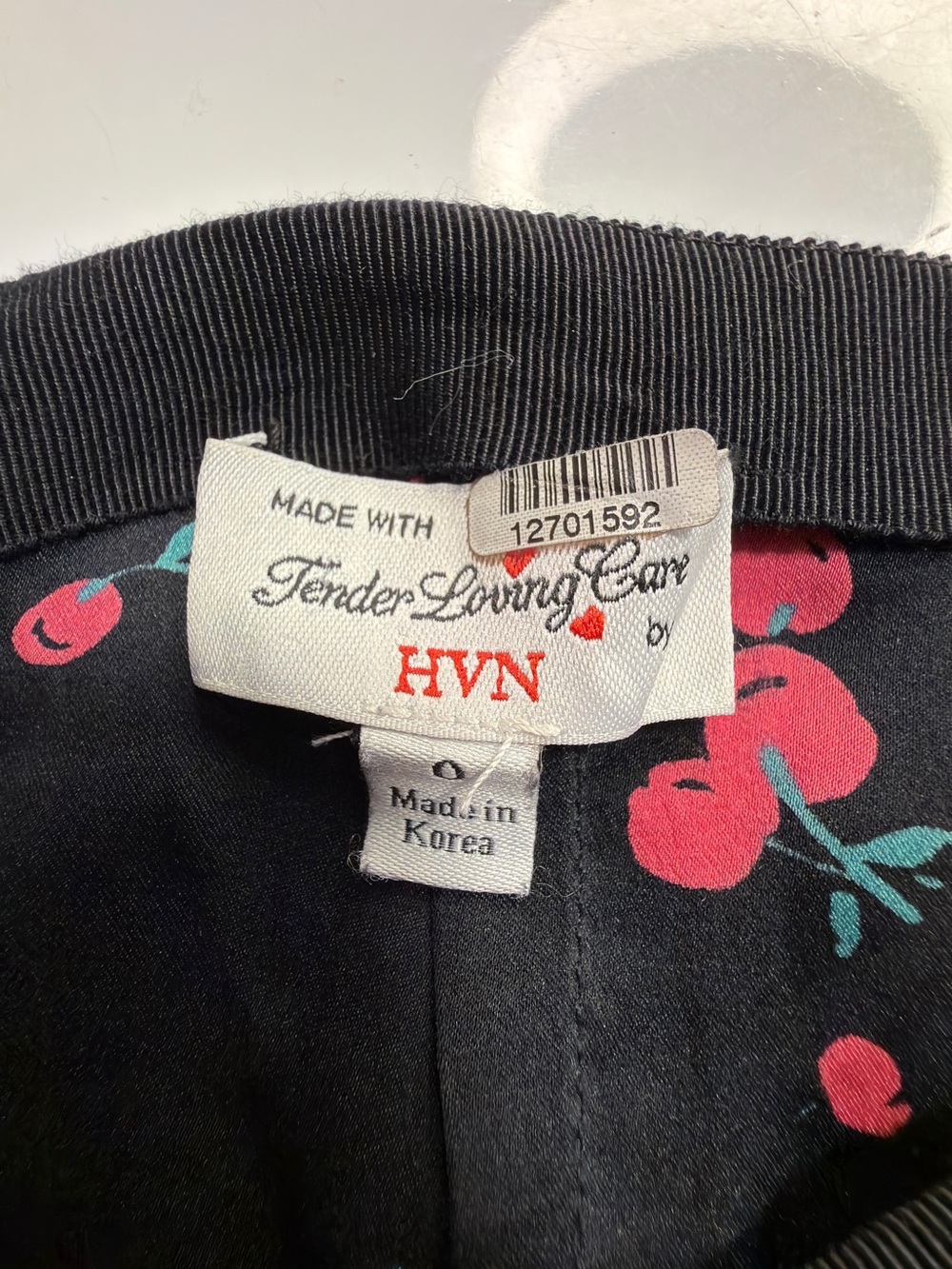 HVN Y2K MIDI CHERRY PRINT SILK SKIRT SIZE 0 BLACK RED NOVELTY GRUNGE FLIRTY - Picture 6 of 9